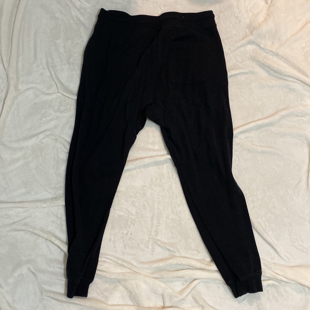 Jogger - Picture 2 of 6